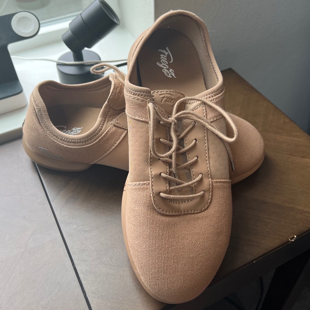 Fuego Split-sole Dance Sneakers